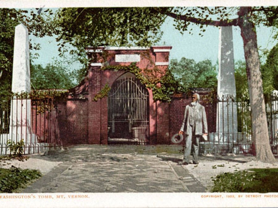 The tomb of George and Martha Washington at Mount Vernon.