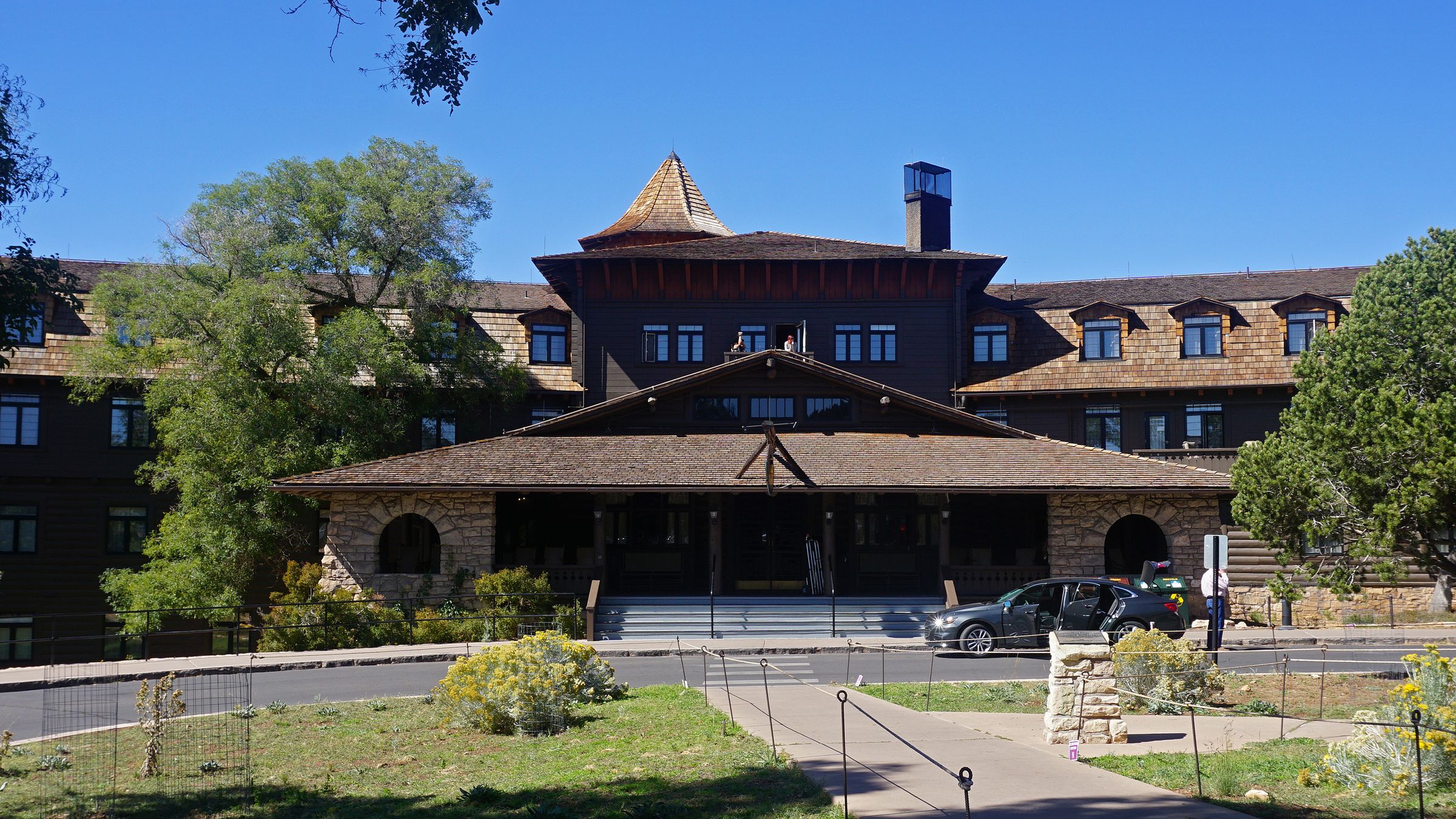 The El Tovar Hotel on the South Rim of the Grand Canyon.