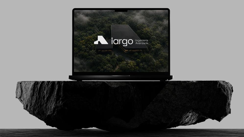 IARGO Laptop Mockup