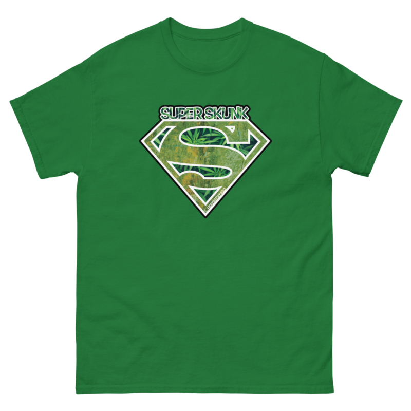 Super Skunk – Unisex Classic Tee — turf green