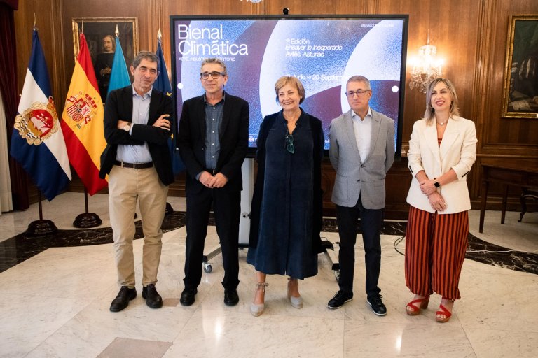 Rueda-de-prensa-Cierre-Bienal-Climatica-2026-de-izq-dcha_-Carlos-Mataix-Jordi-Marti-Marivi-Monteserin-Hugo-Moran-Susana-Madera-Creditos-Nico-Rodriguez-12