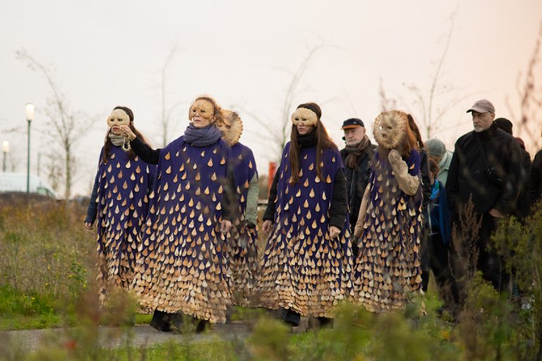 Sara García_Molding Mourning Mouths_performance Tarta Relena_Bruselas 2025_2