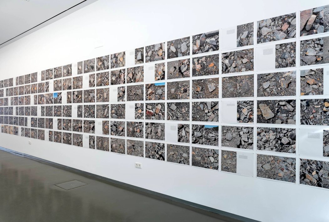 Jorge Yeregui_Instalación_Escritura de las piedras_2024_4