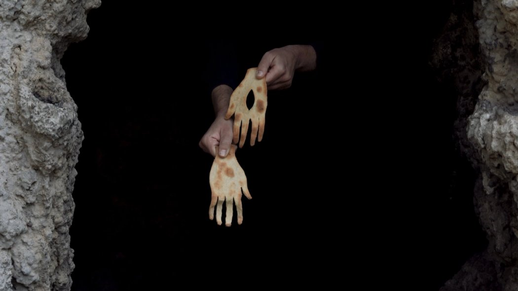 Sara Garcia_Molding Mourning Mouths_2025_video still_7_1