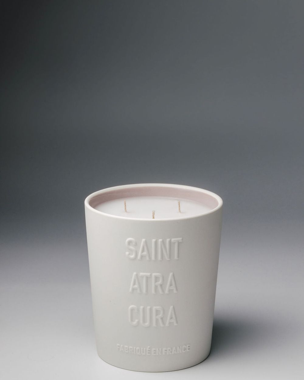 Saint Atra Cura Grande Bougie Santal Rose matt neutral handcrafted candle, Grasse perfumers