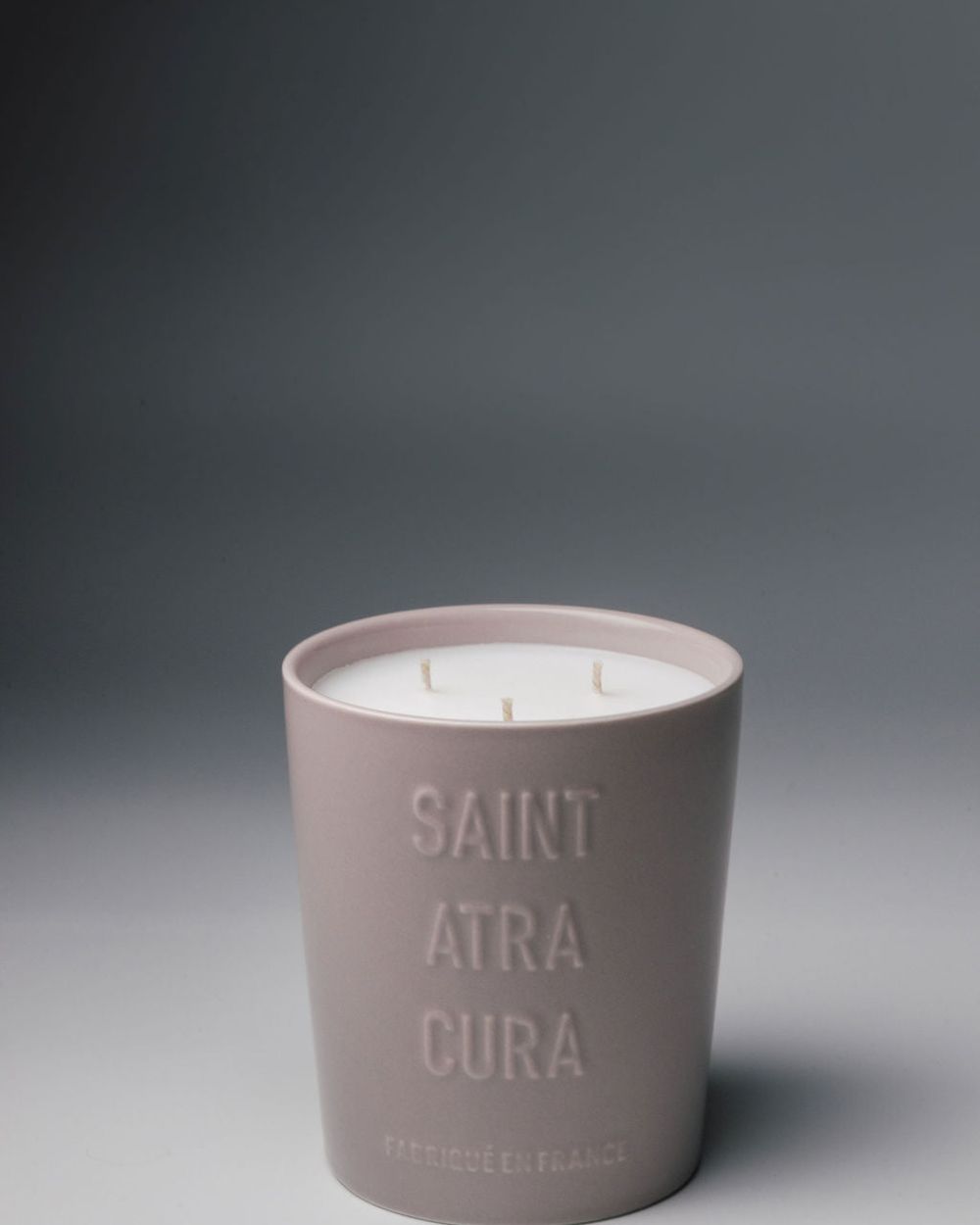 Saint Atra Cura Grande Bougie Santal Rose full gloss luxury ceramic candle, Haute-Savoie