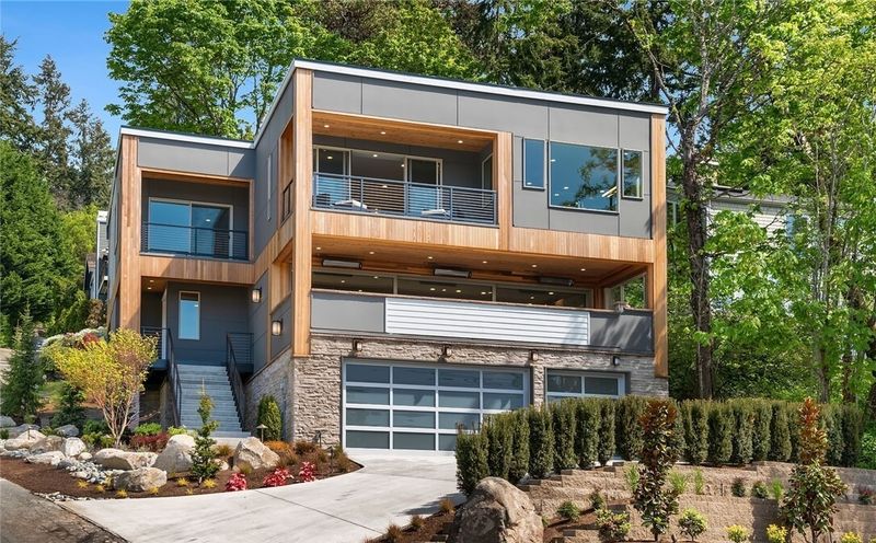 Holmes Point Area Residential