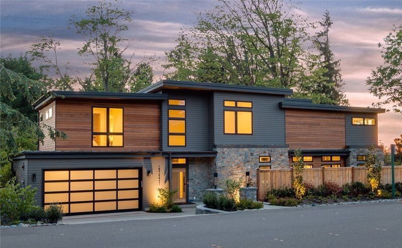 Clyde Hill Area Residential
