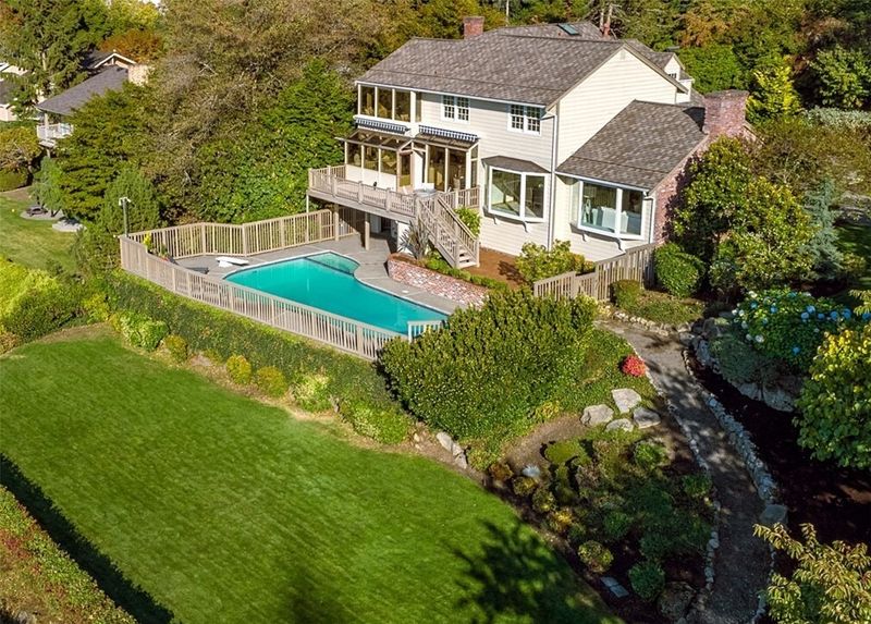 Clyde Hill Area Residential