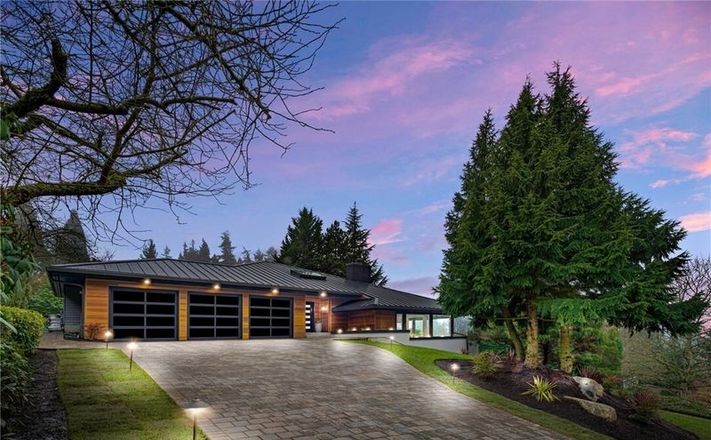 Clyde Hill Area Residential