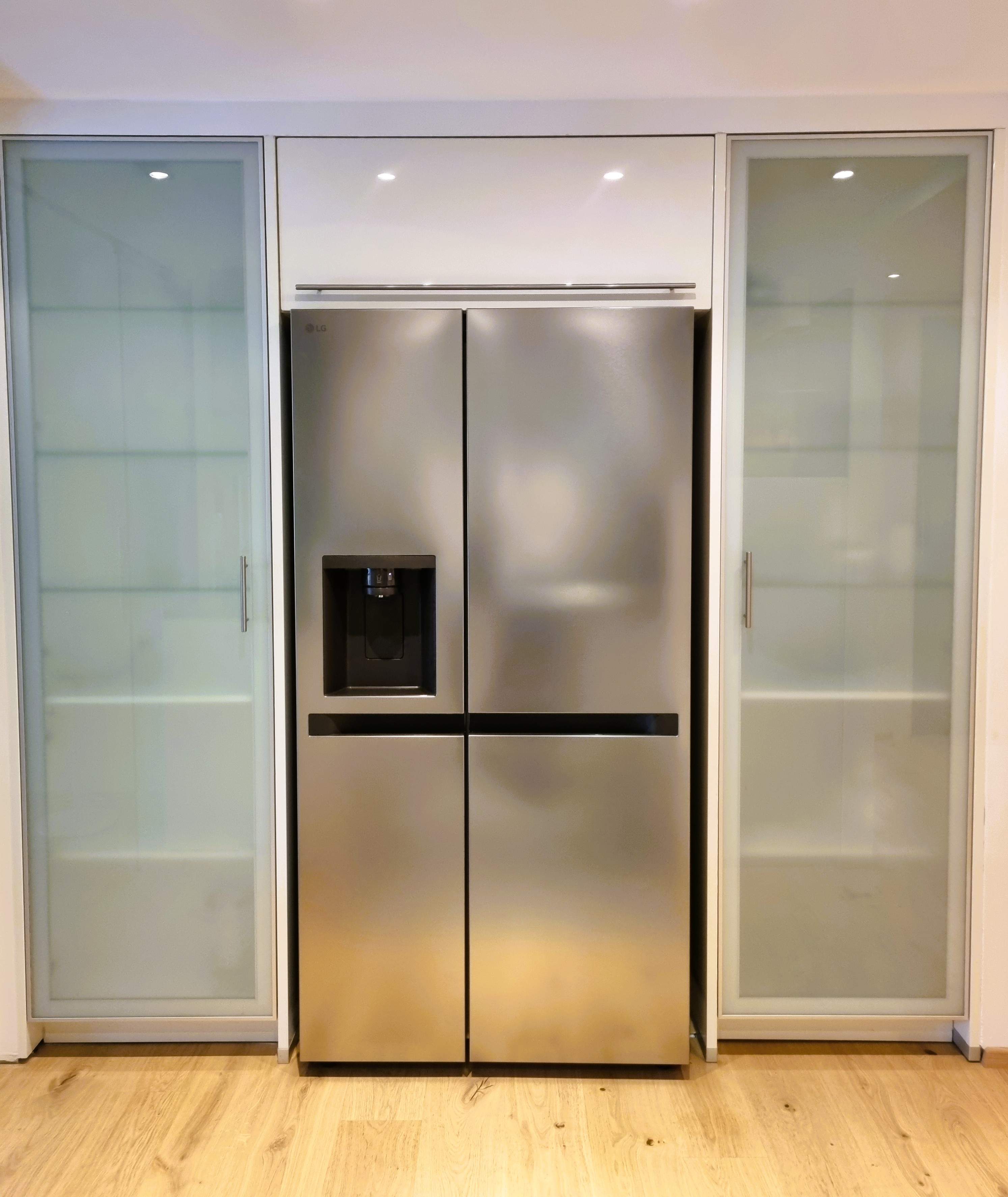 refrigerator with ice dispenser