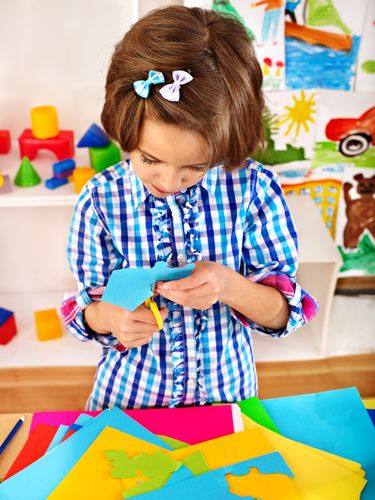 Using crafts to help with 2nd grade math word problems