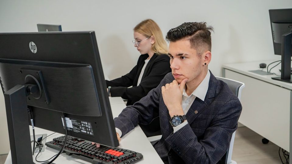 Student learning math through online tutoring session on computer screen