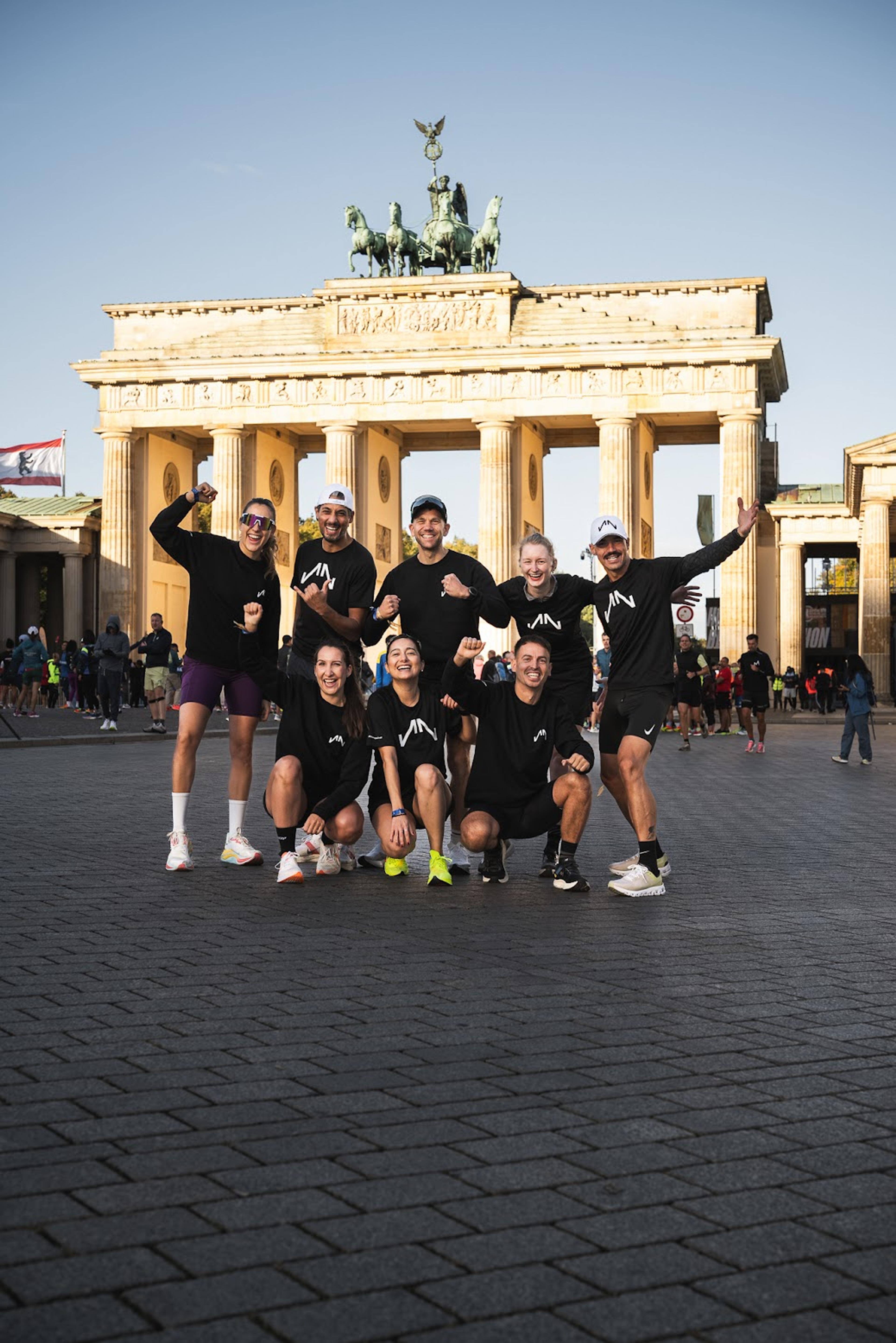 Mariona with the NORQAIN Challenge winners during the Shakeout Run | Photo by Mitch Productions