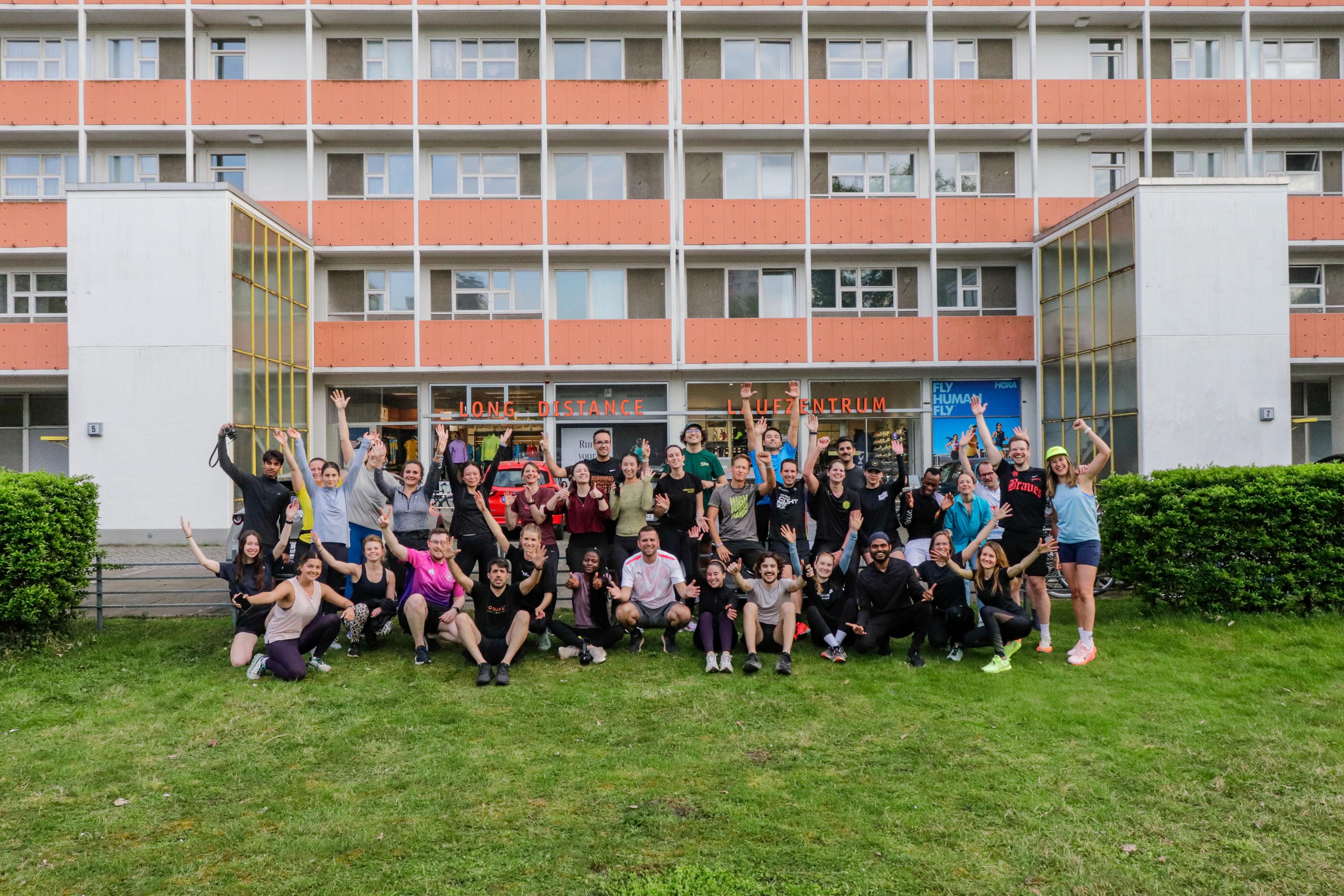 Running FOMO x Long Distance Group Picture Running FOMO x Long Distance Group Picture