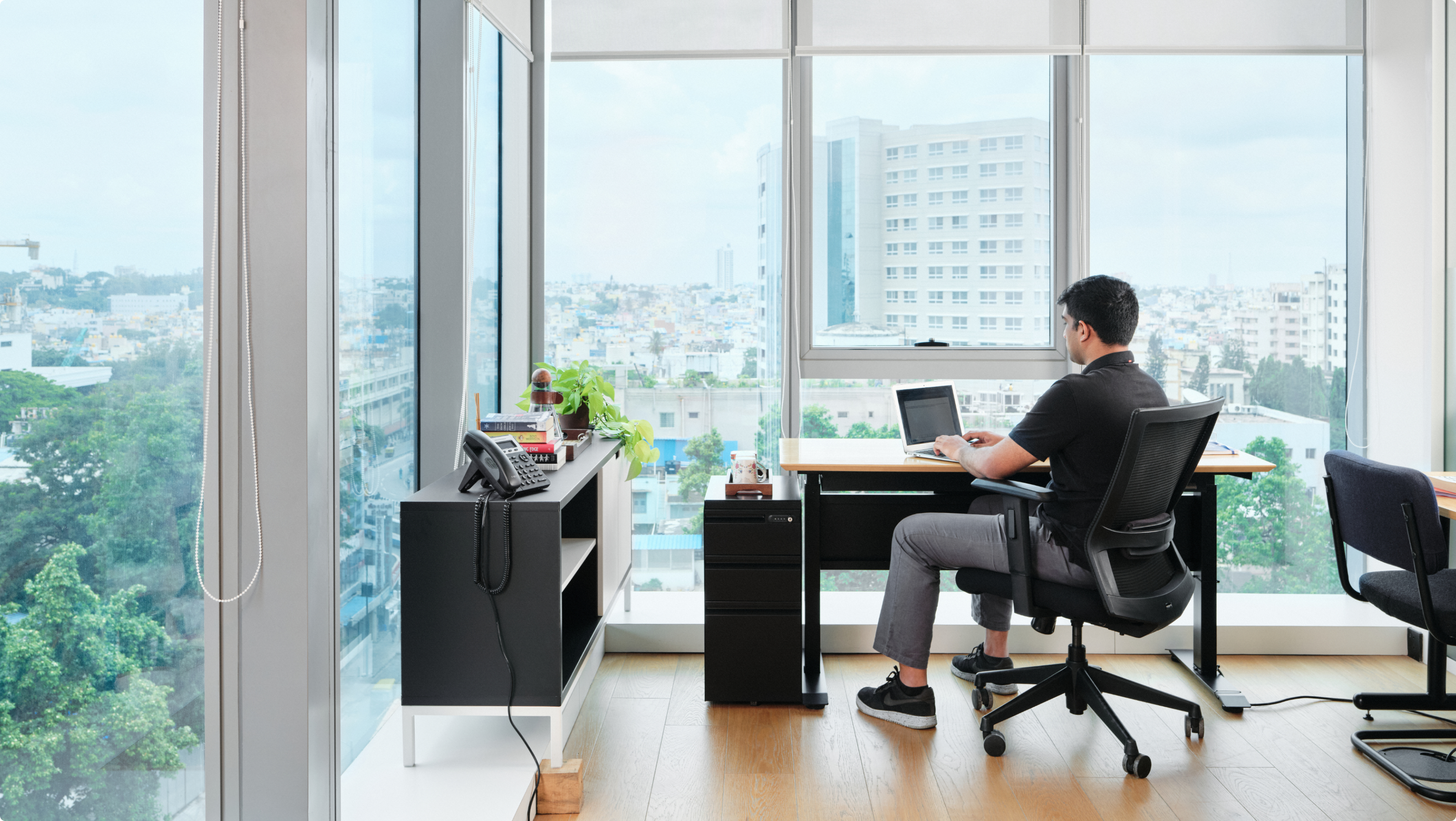 Hero carousel image - 2