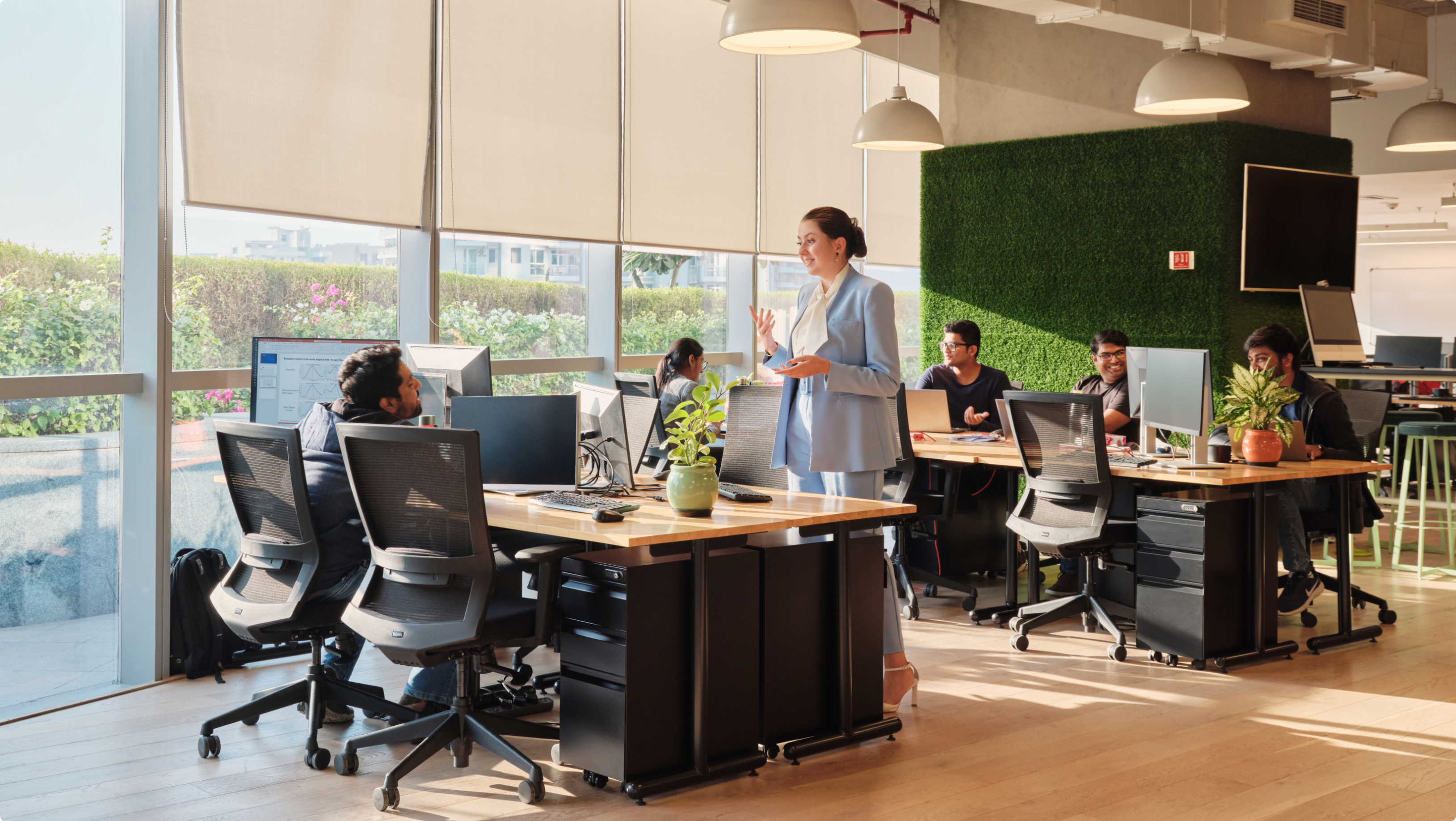 Hero carousel image - 4