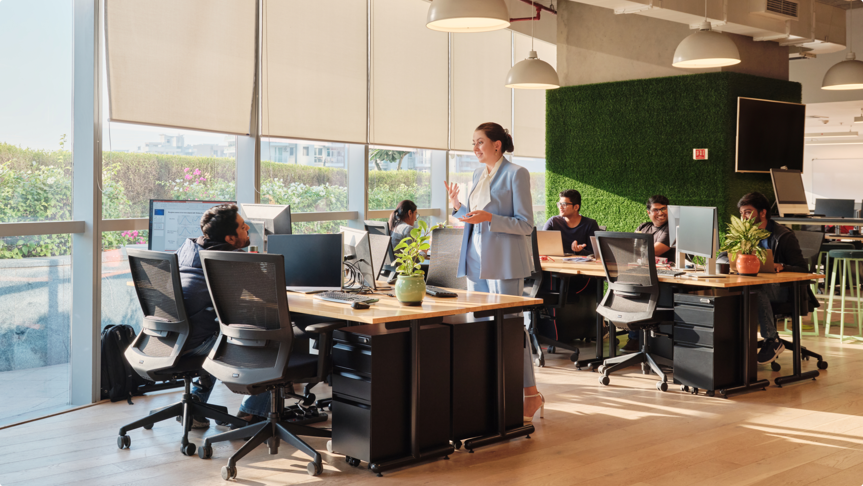 Hero carousel image - 4