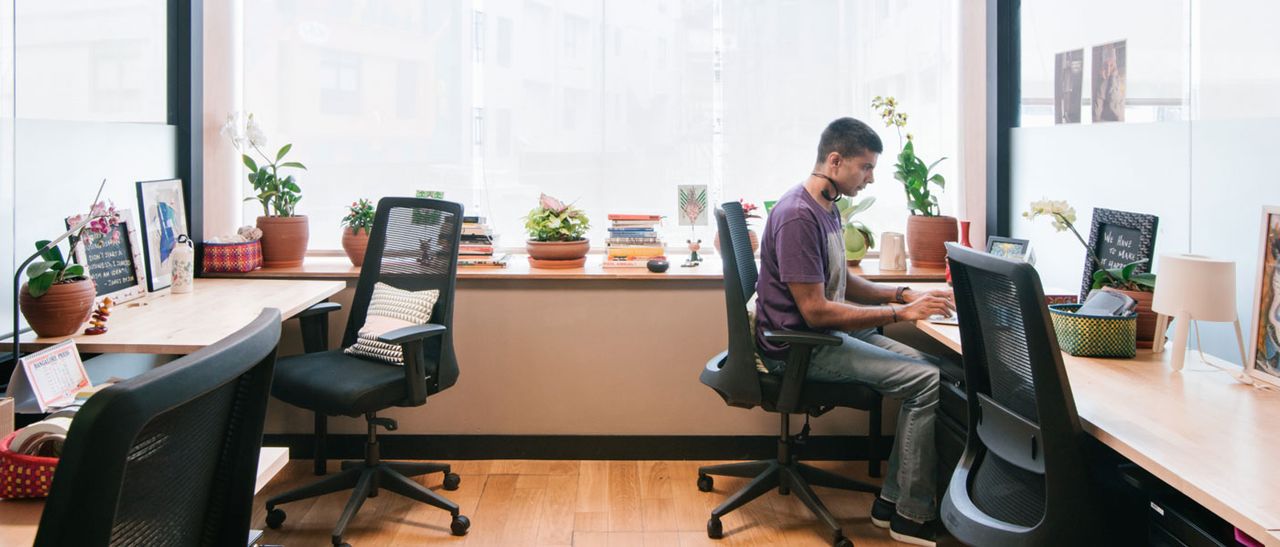 Building carousel image - 3