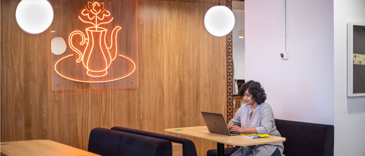 Building carousel image - 4