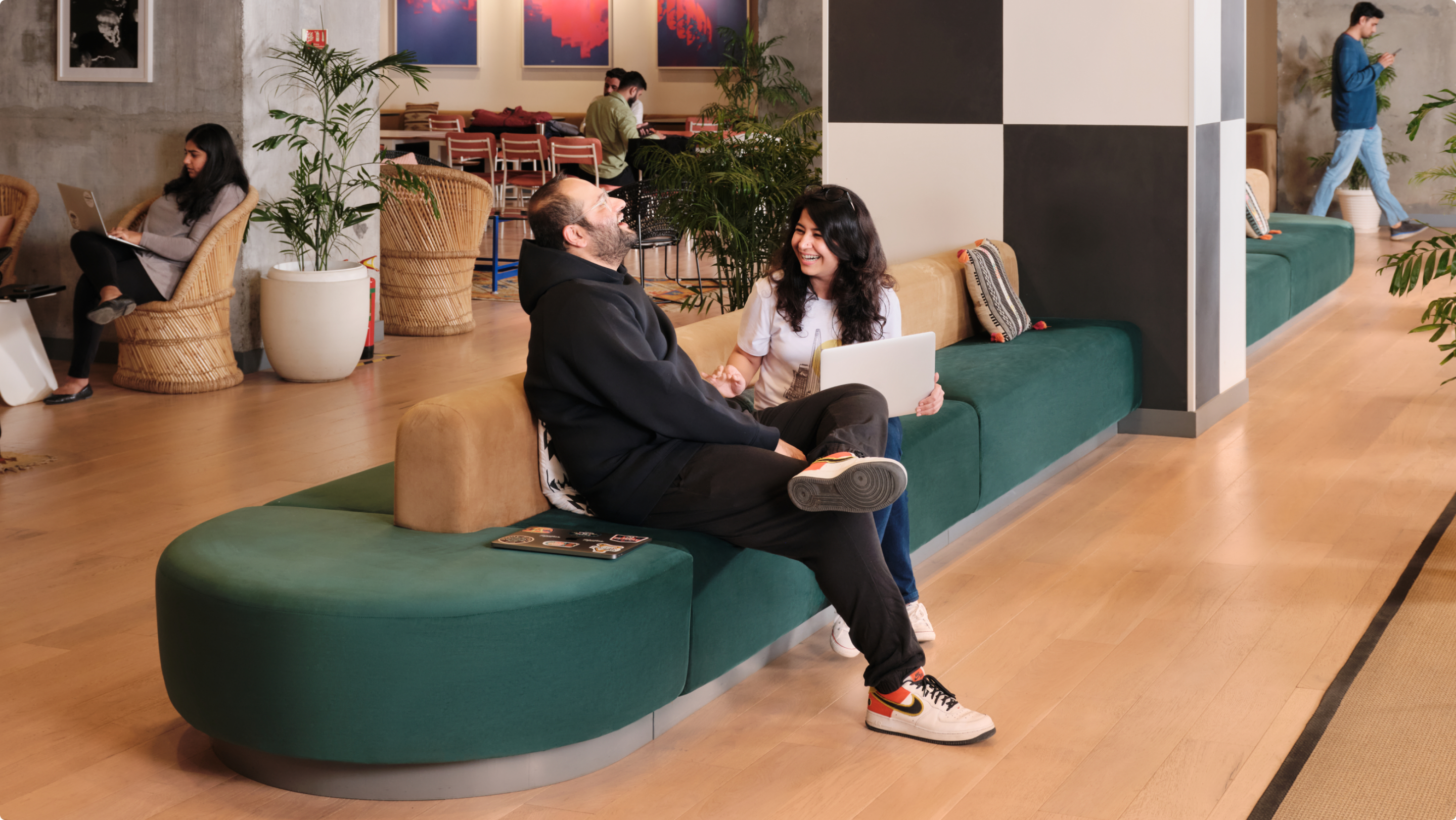 Hero carousel image - 4