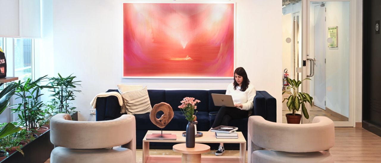 Building carousel image - 2