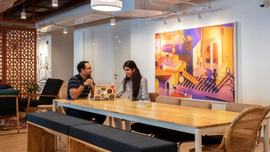 Hero carousel image - 3