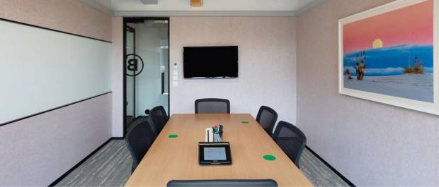 Express Towers building images