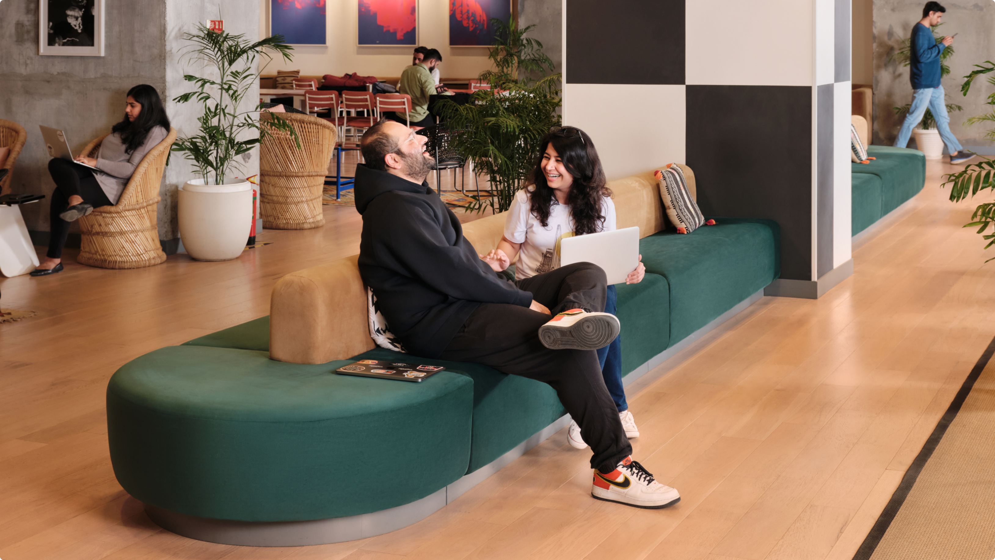 Hero carousel image - 4