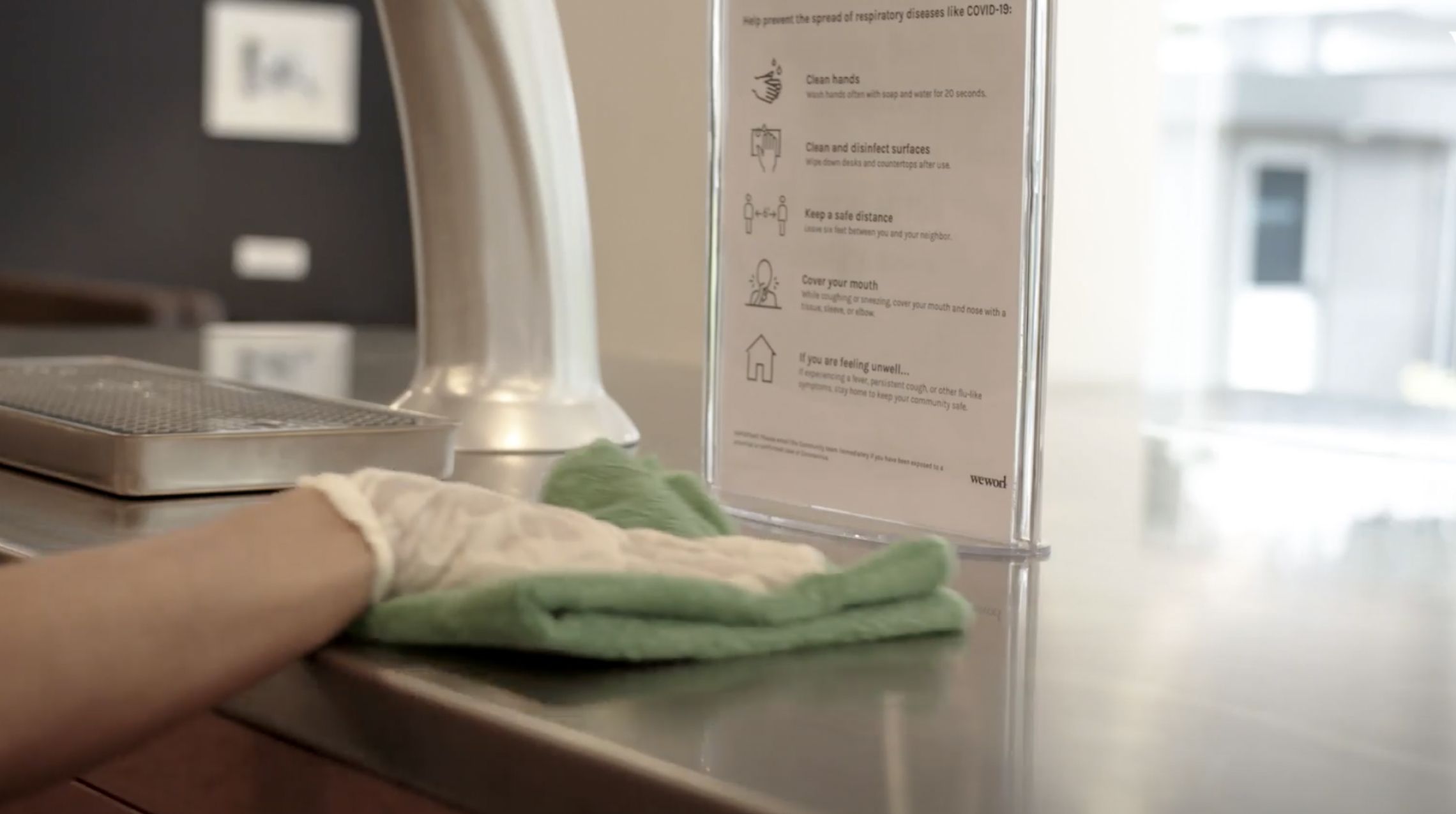 Non toxic cleaning image