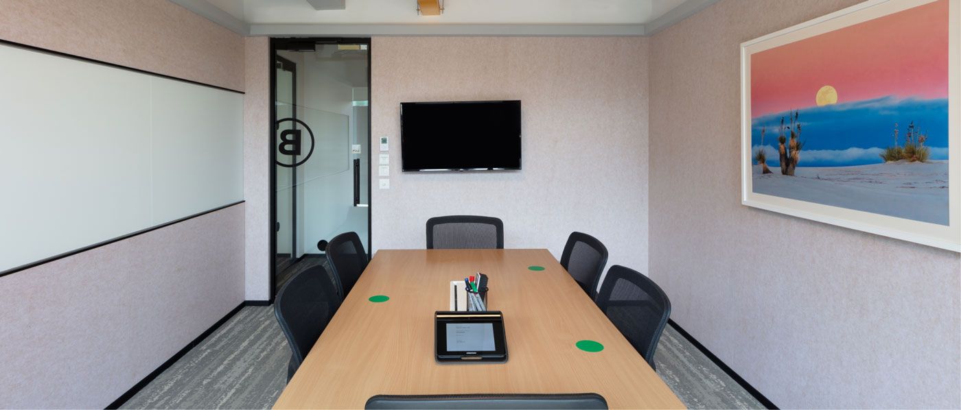 Express Towers building images