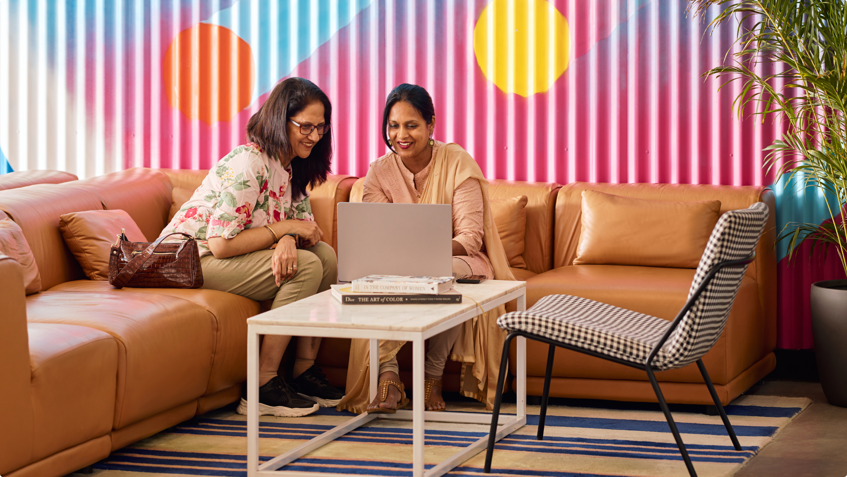 Hero carousel image - 3