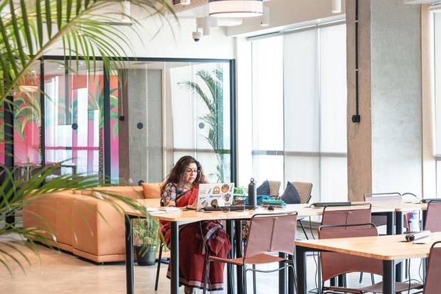 Salarpuria Magnificia building images