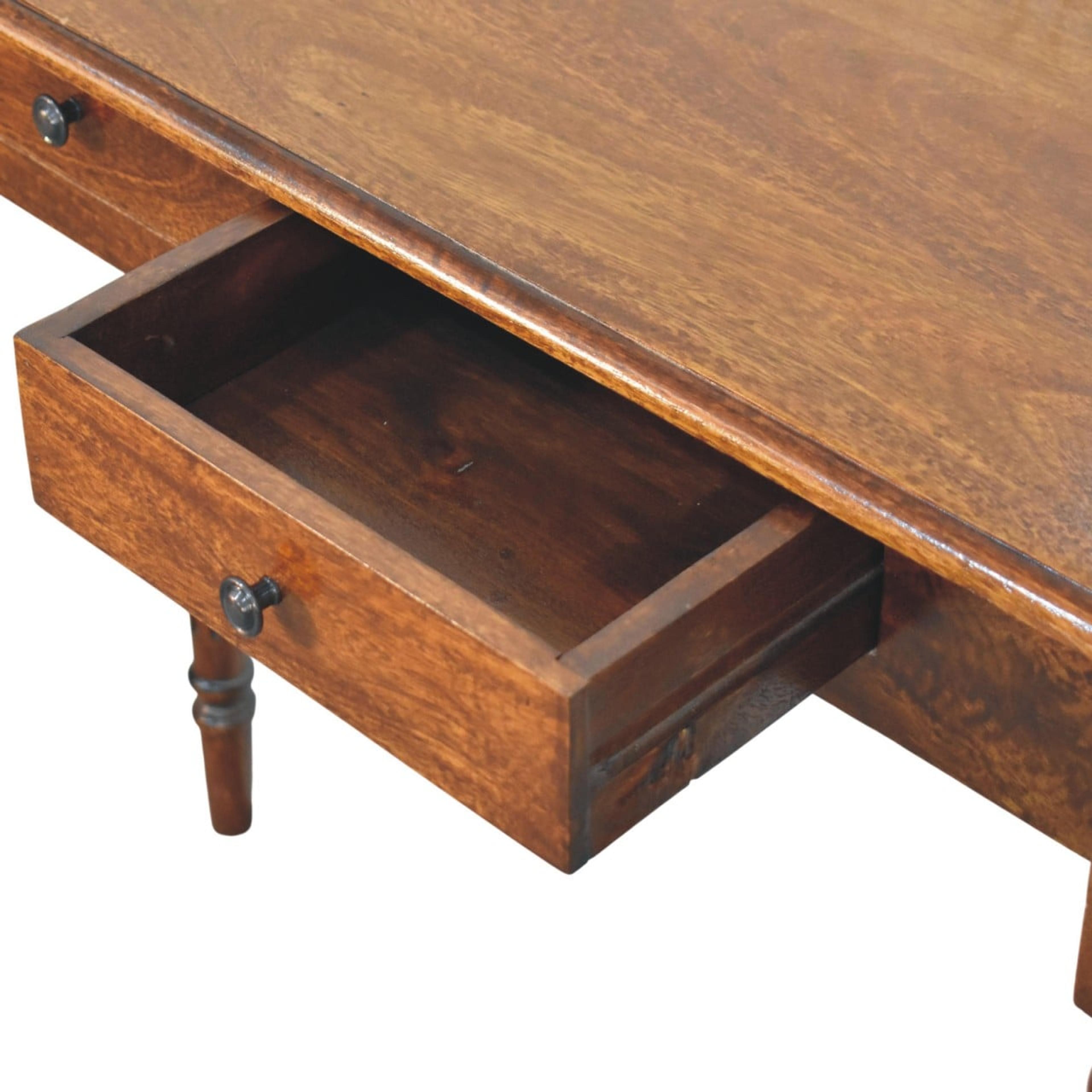 Konsolbord i mangoträ med kastanjeton, svarvade ben och två lådor med runda knoppar