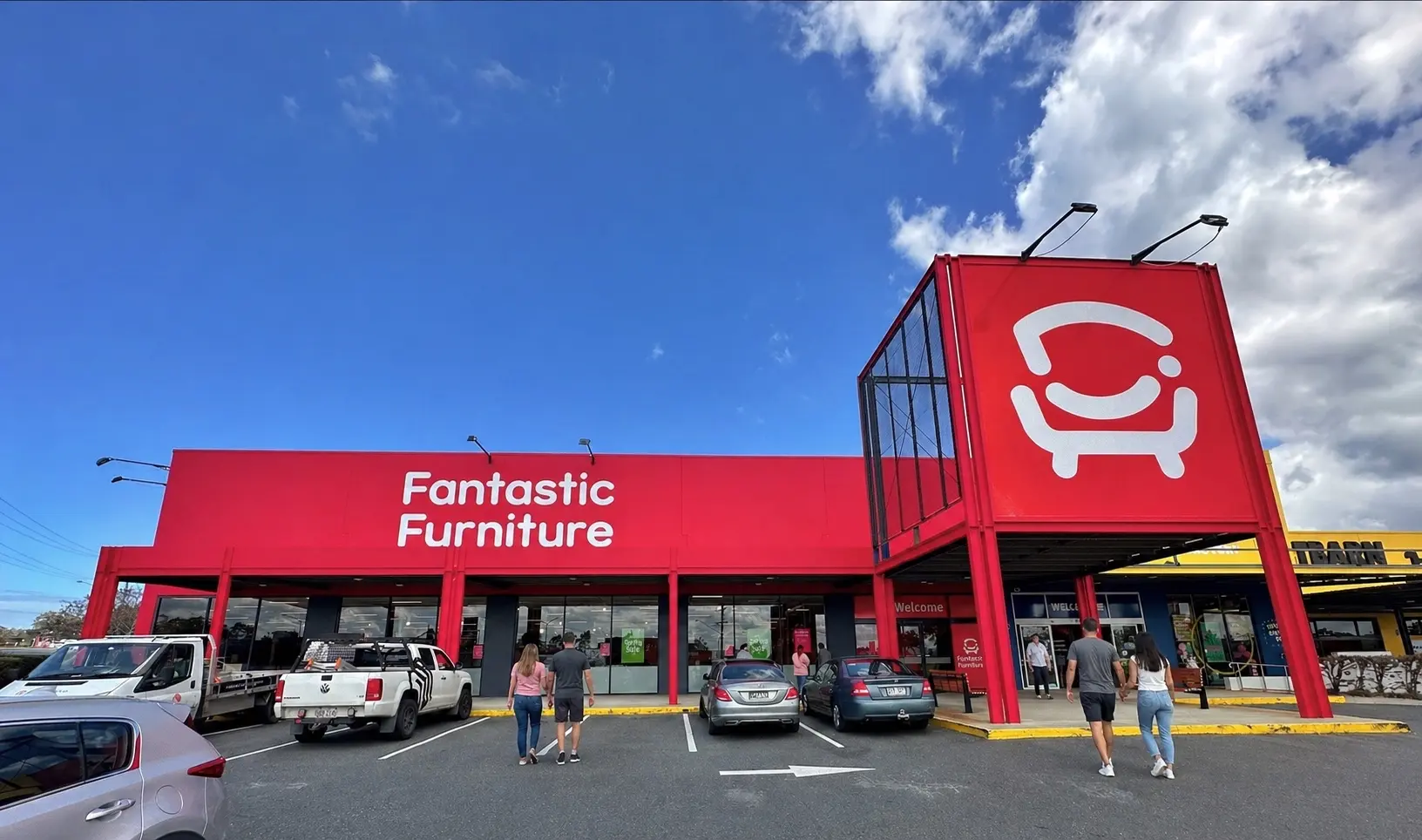 Allegro Acquires Fantastic Furniture, Marking Sixth Investment for Fund IV