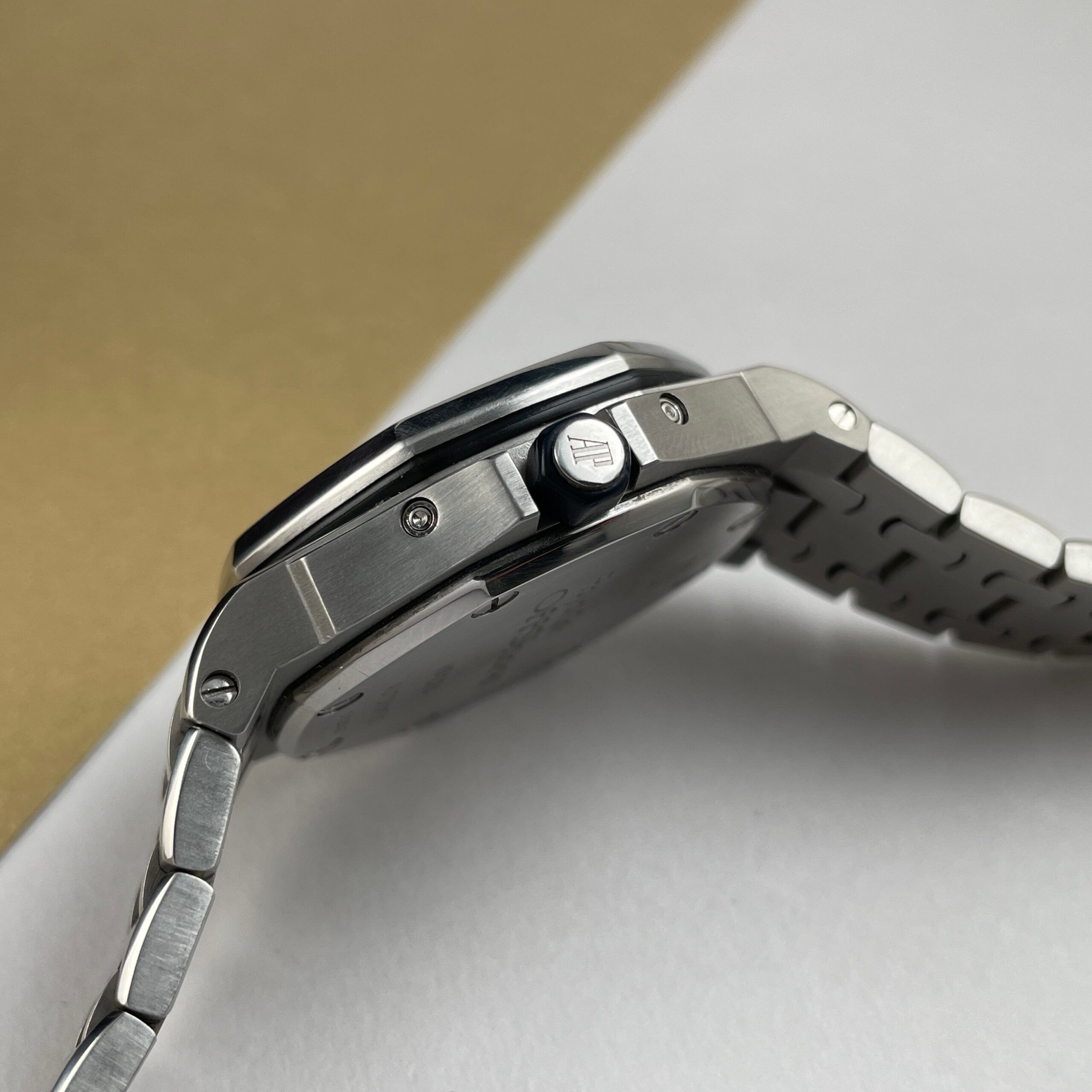 Audemars Piguet Royal Oak Offshore Triple Date, photo 10 of 16