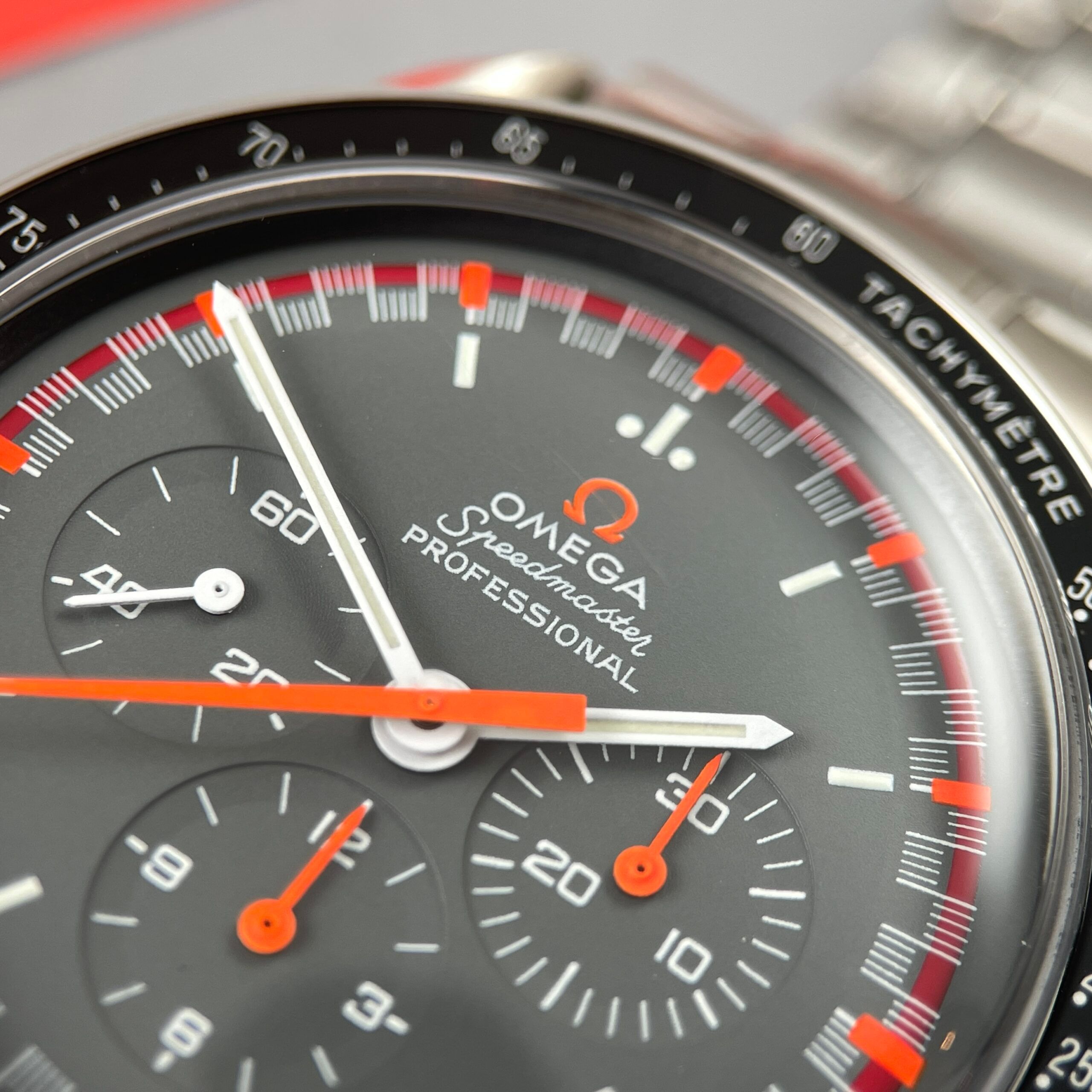 Omega Speedmaster Limited Japanese Racing Dial, photo 8 of 15