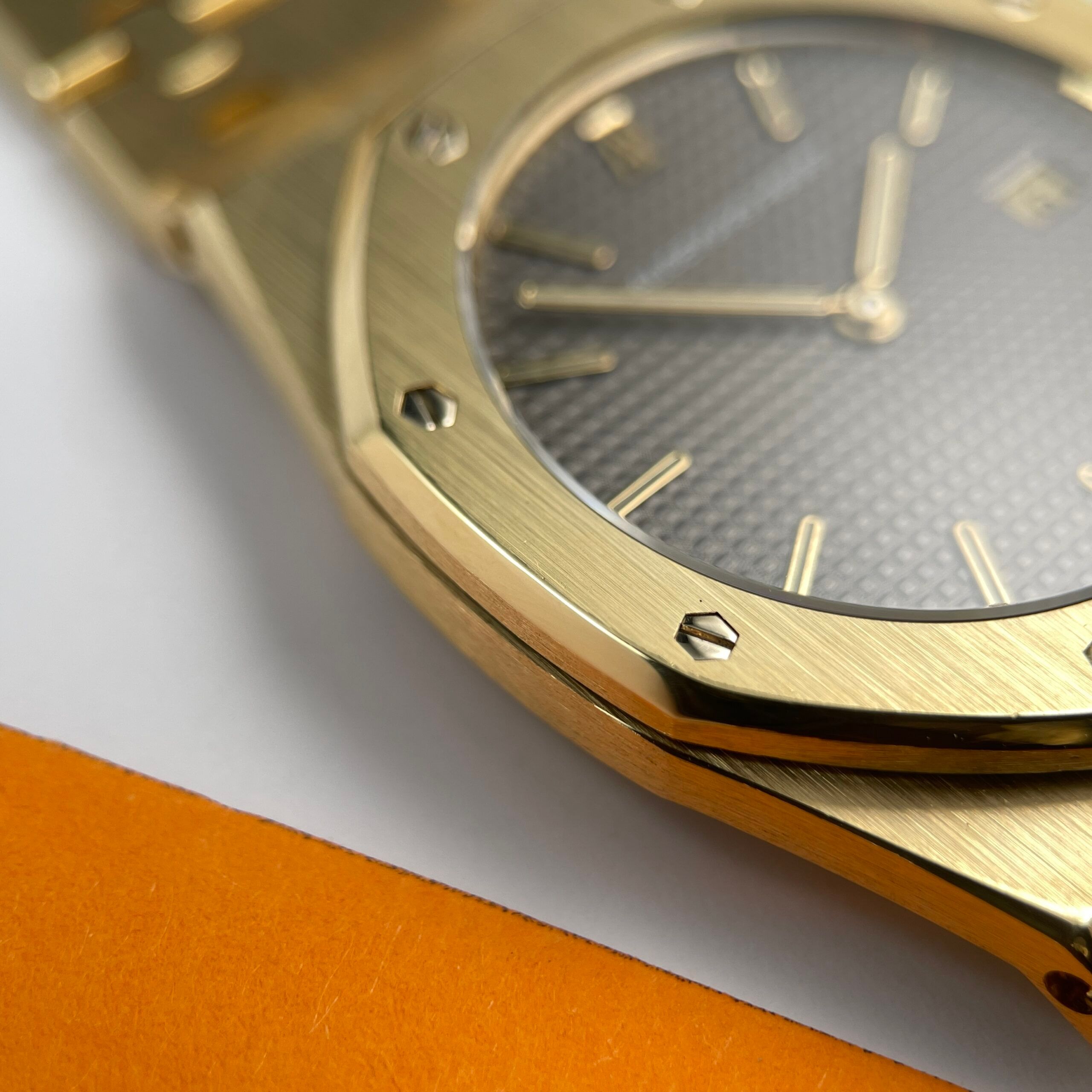 Audemars Piguet Royal Oak Yellow Gold Grey Tapisserie, photo 12 of 14