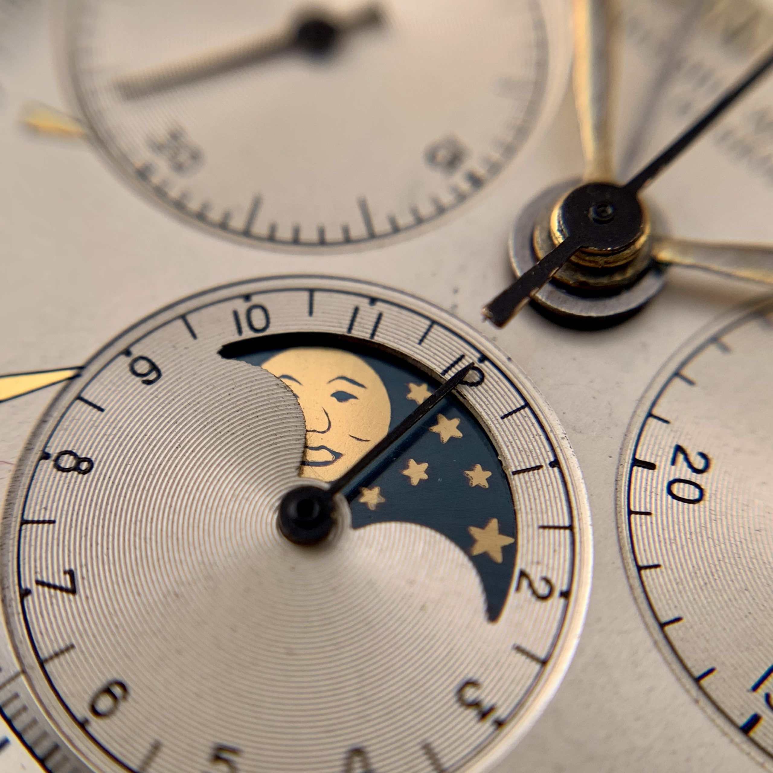 Record Watch & Co Rare Valjoux 88 Triple-Date Moonphase Chronograph, photo 2 of 15