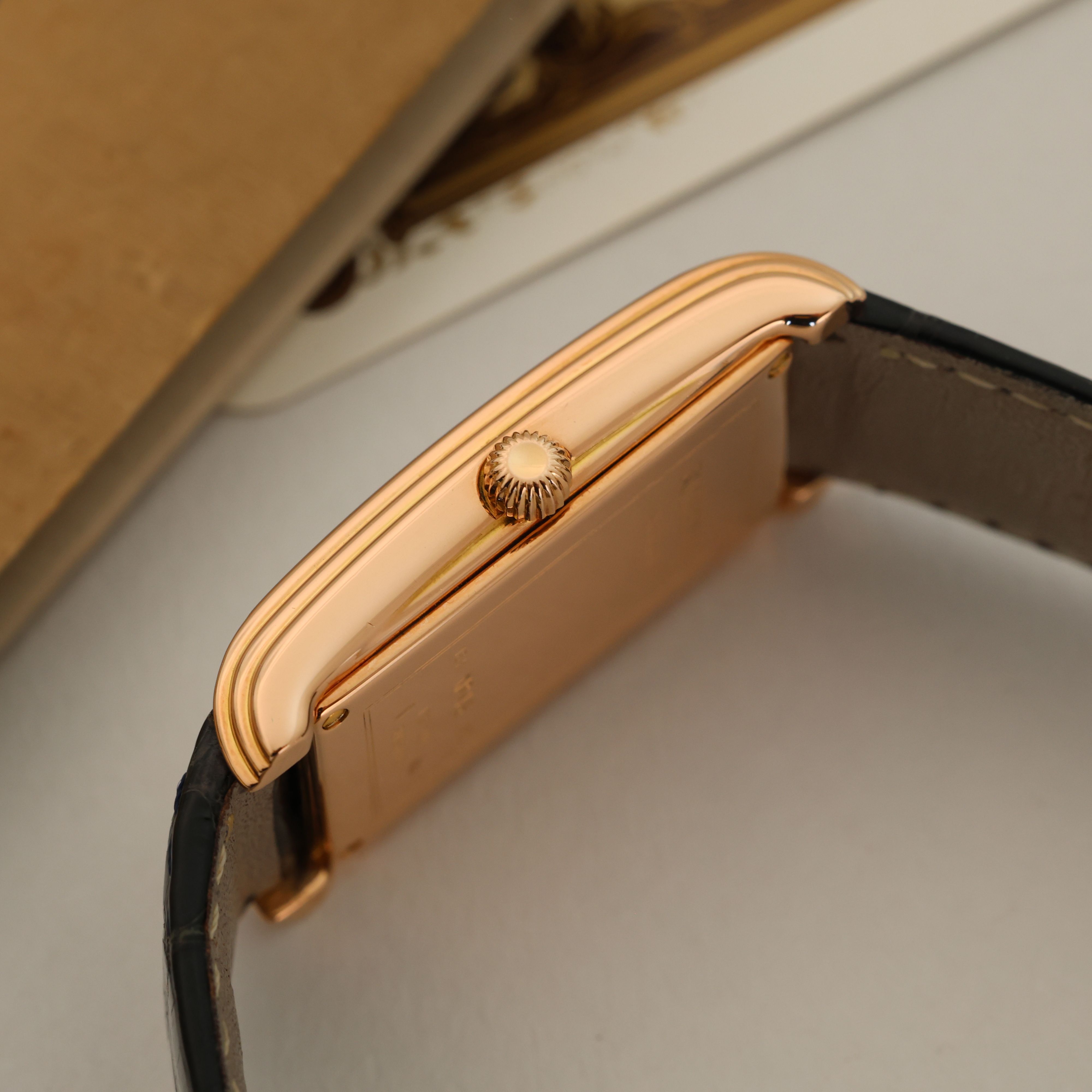 Bucherer Archimedes Jump-Hour, photo 9 of 10