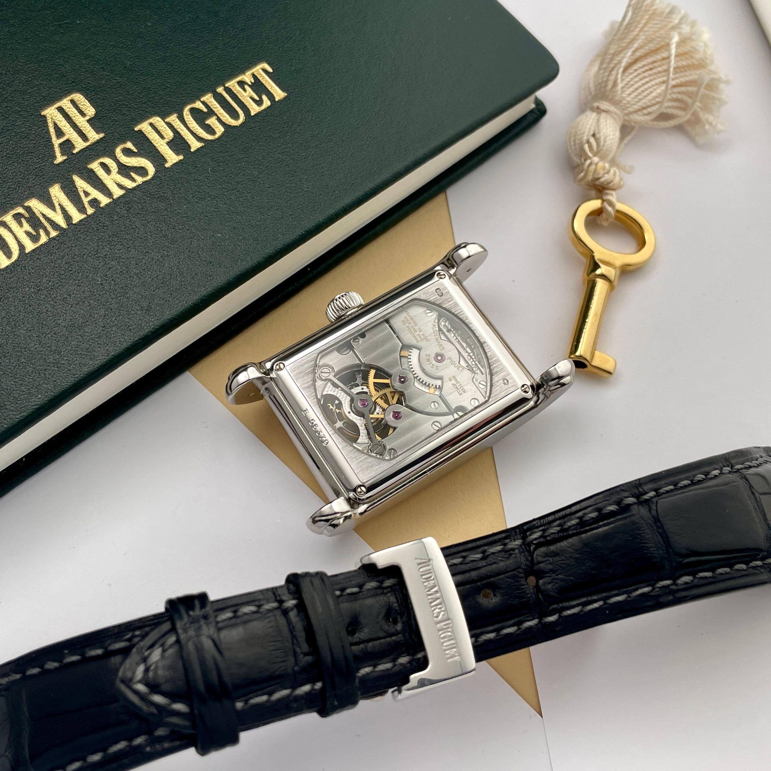 Audemars Piguet Tourbillon, photo 11 of 15