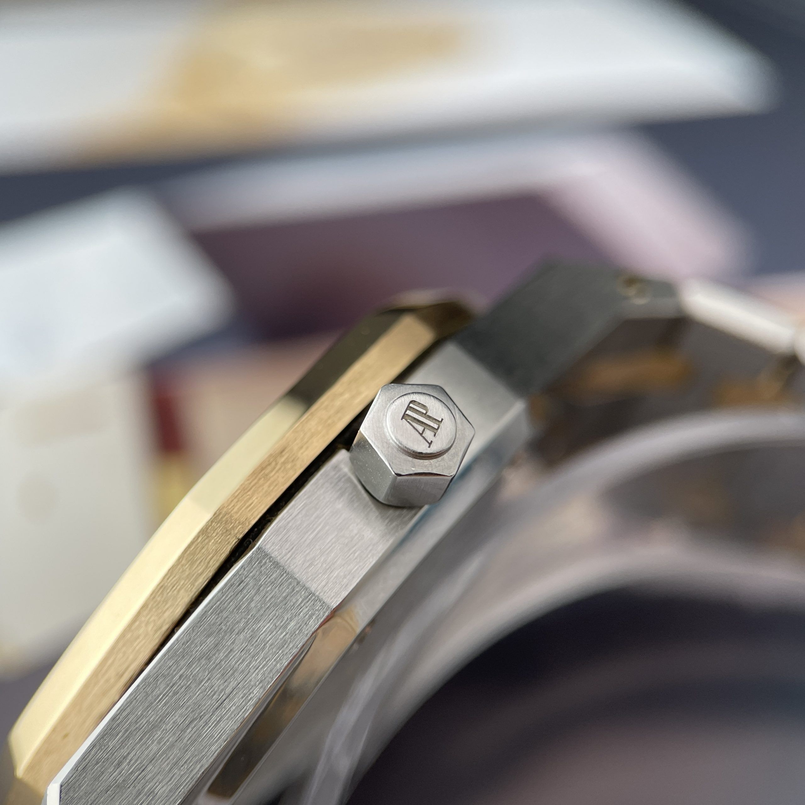 Audemars Piguet Royal Oak ‘Dual Time’ 25730SA, photo 14 of 18