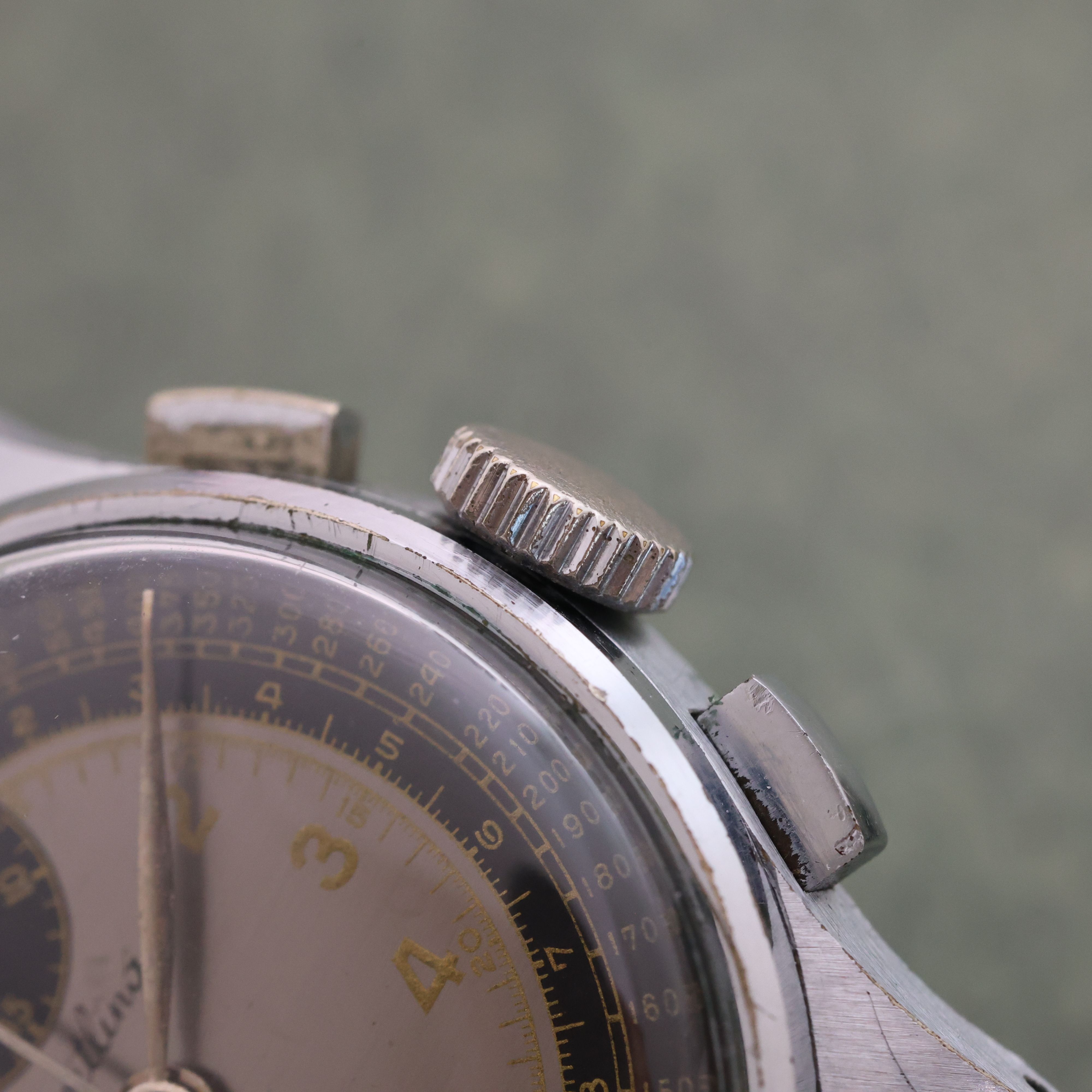 Breitling Two-Tone 40s Chronograph, photo 8 of 13
