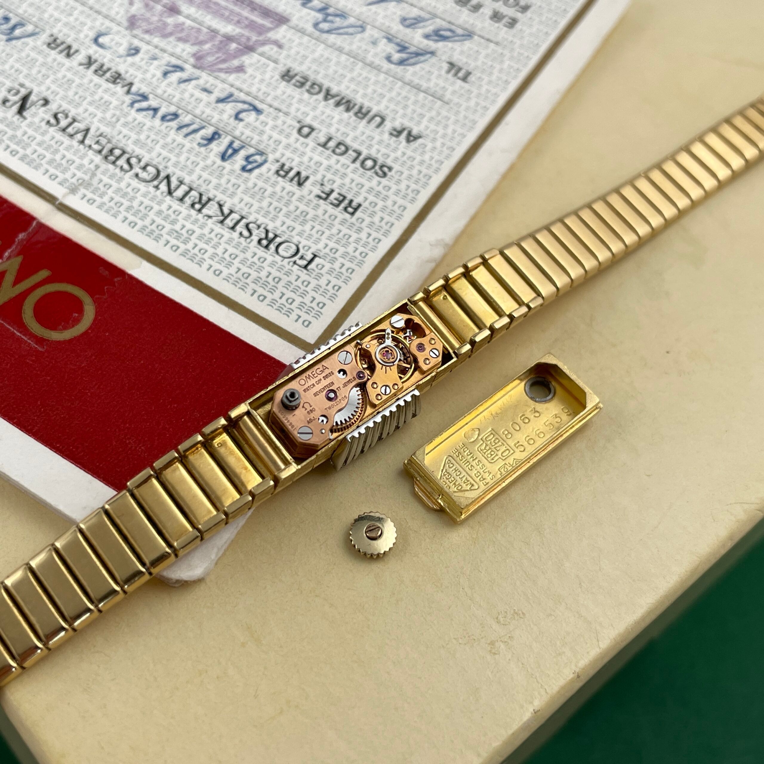 Omega Diamond / Yellow Gold Cocktail Ladies Watch, photo 14 of 15