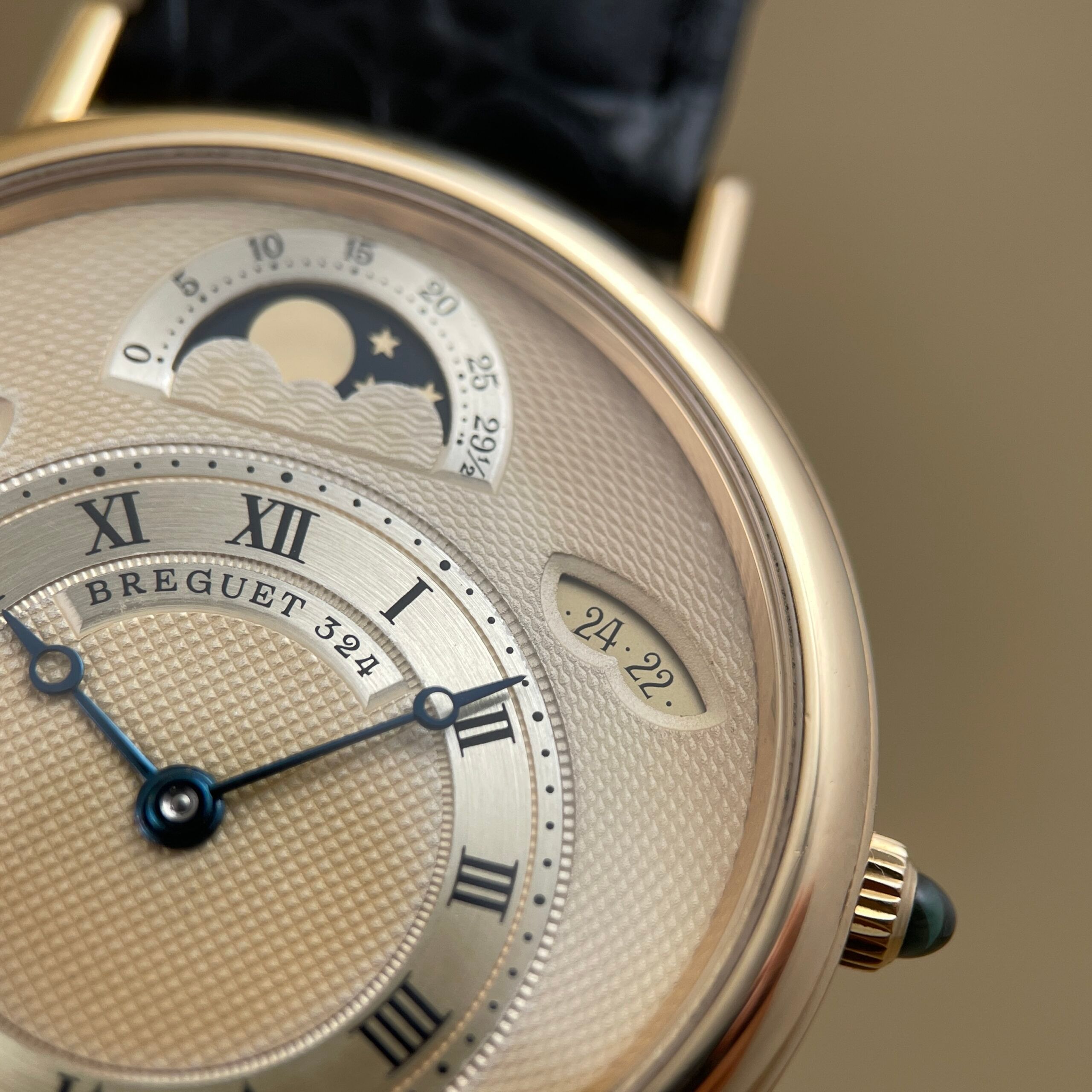 Breguet Classique Day-Date Moon Phase, photo 8 of 13