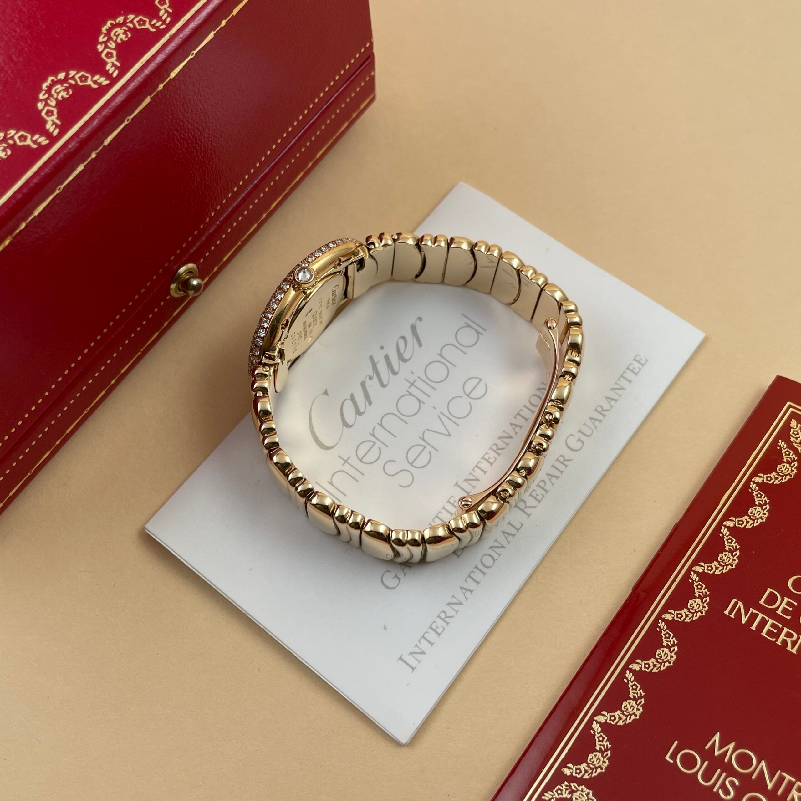 Cartier Baignoire Factory Diamond, photo 2 of 13