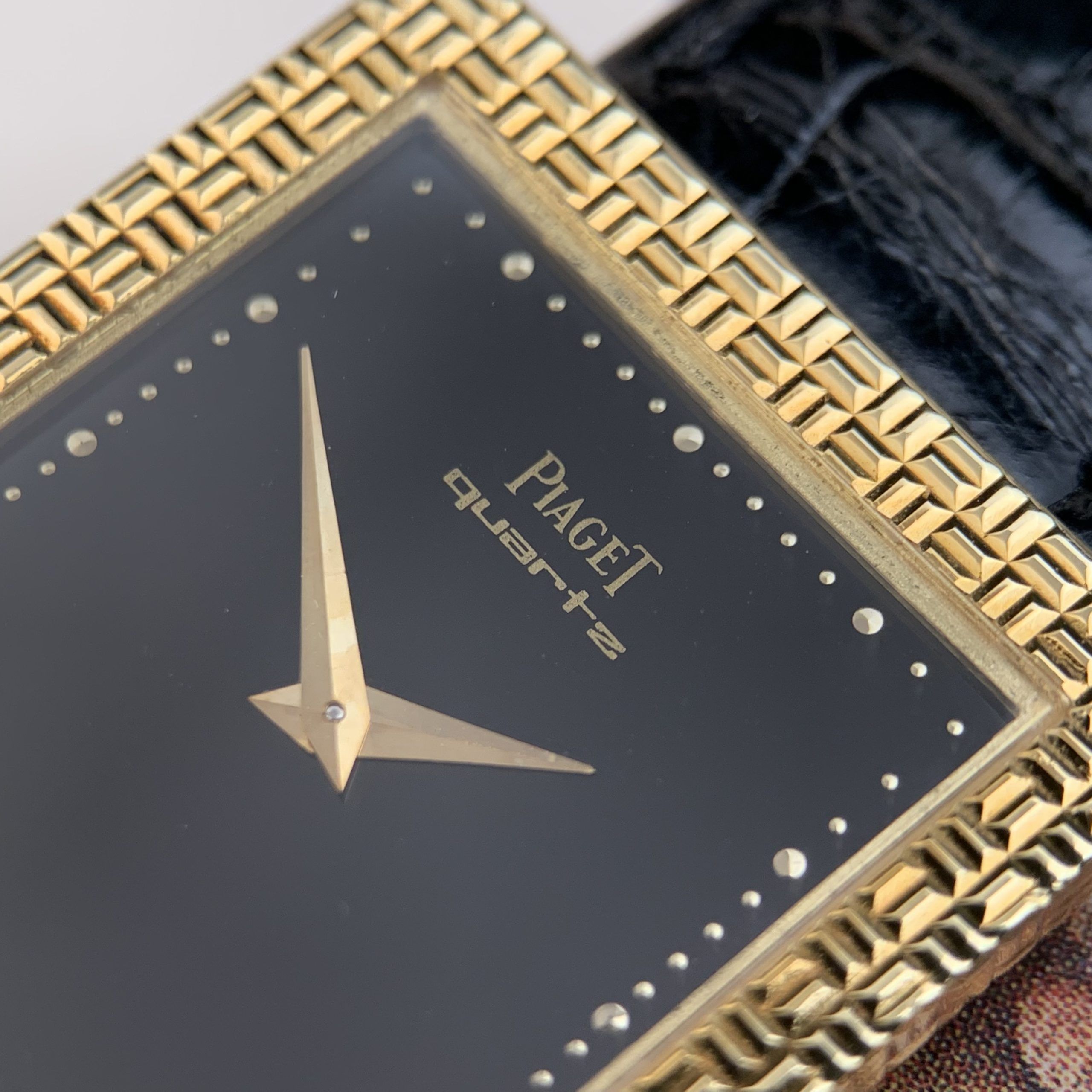 Piaget Onyx Dial Yellow Gold Gentlemen Dress Watch, photo 4 of 12