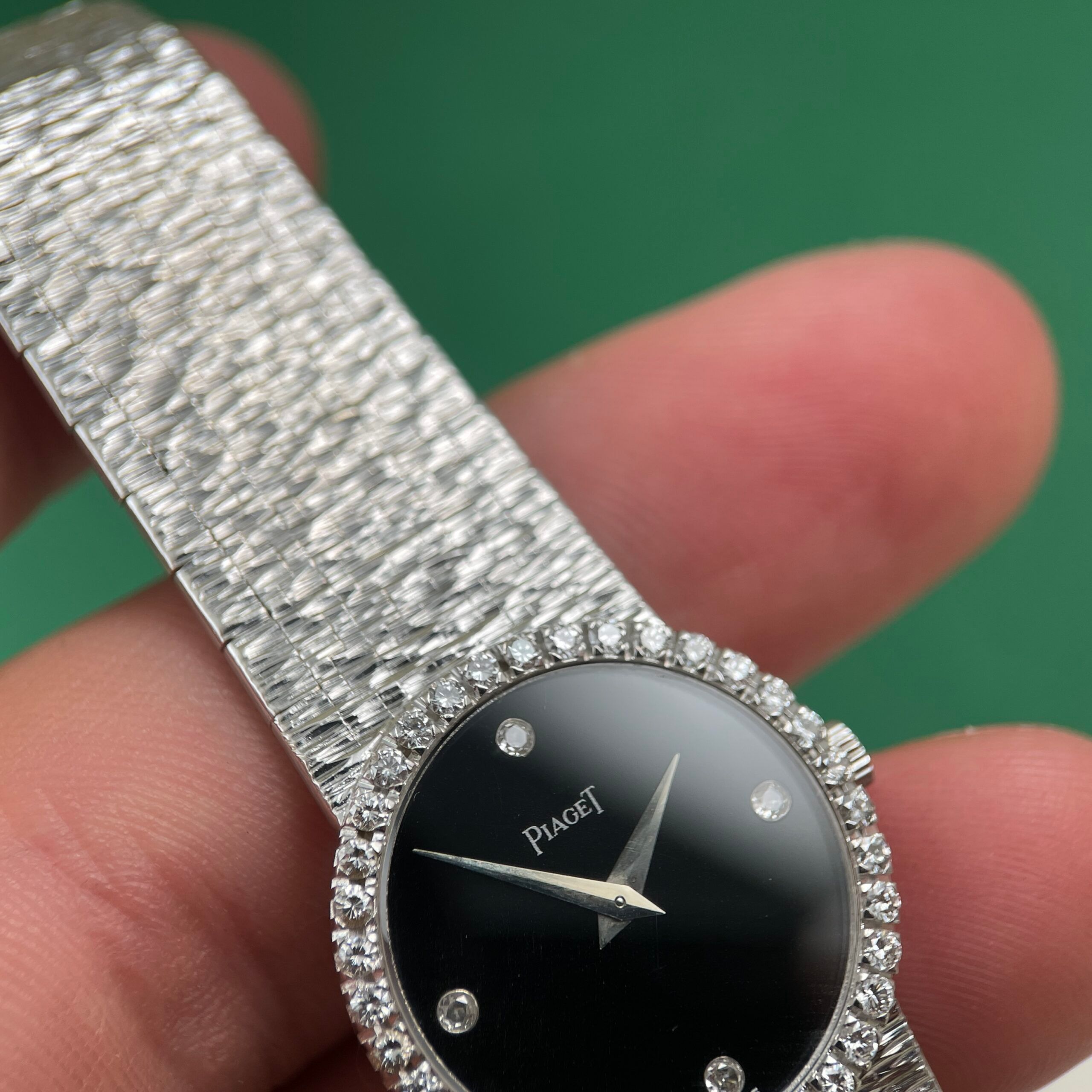 Piaget Diamond Onyx Dial in ‘Bark Finish’, photo 4 of 15