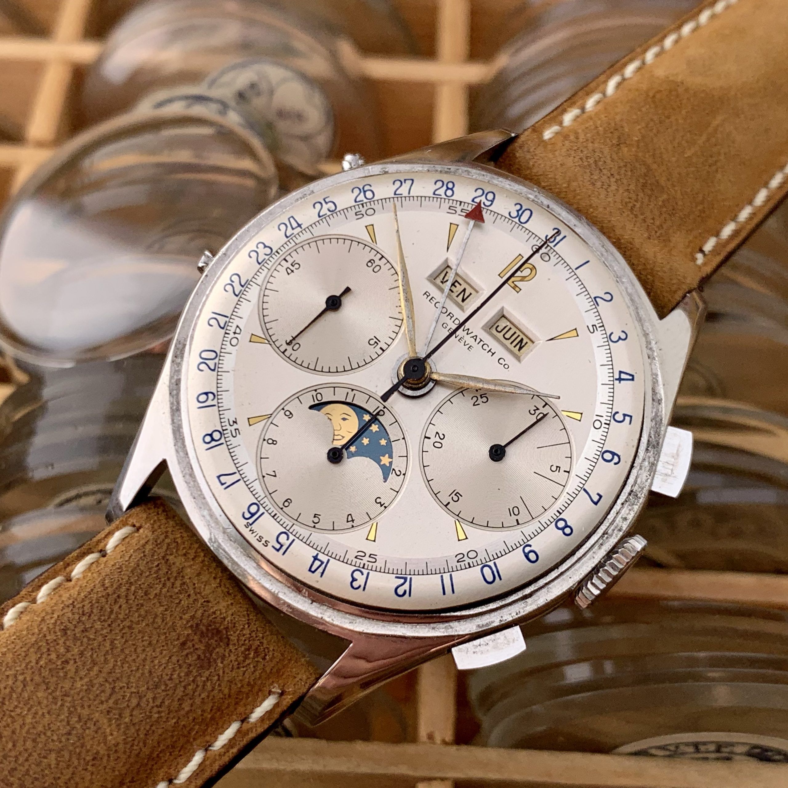Record Watch & Co Rare Valjoux 88 Triple-Date Moonphase Chronograph, photo 4 of 15