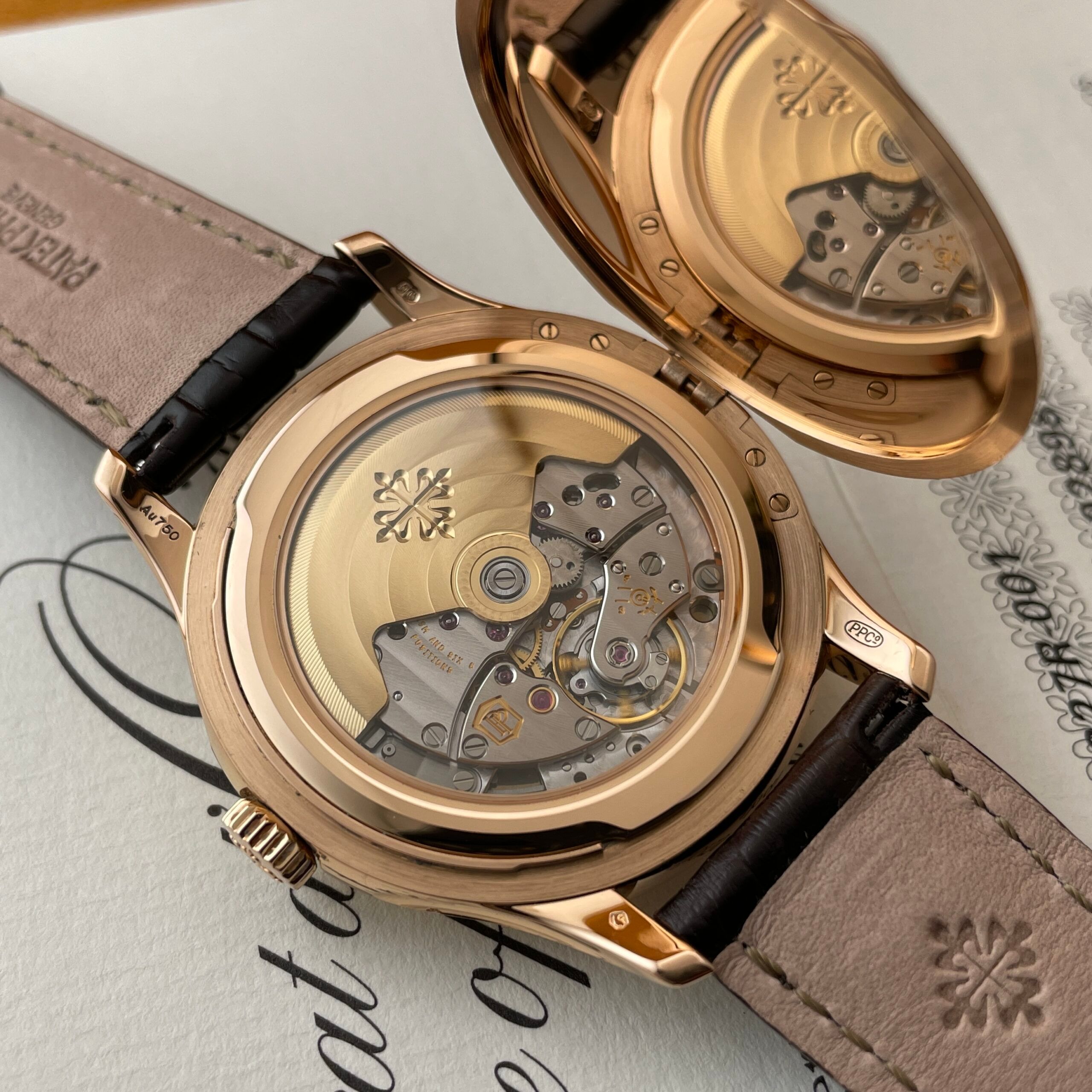 Patek Philippe Calatrava, photo 13 of 16